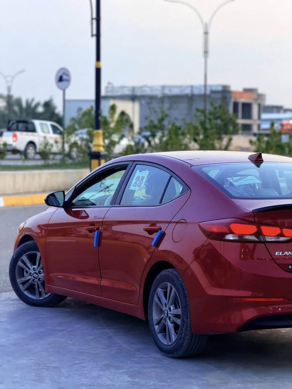 النترا 2018 للبيع بدون حادث  فقط يوجد فيها حالوب مع بارد خفيف في الجاملغ
ماشيه ١٣٣  ميل
مكينه ٢٠٠٠ دوش
باسمي تحويل مباشر 
تخم تاير جديد وادامه كامله سياره مال بيت من ٢٠٢٠ عندي 
عنوان  ديالى بعقوبه 
***********
