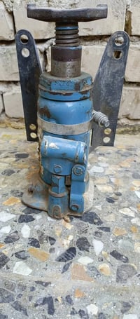 اخوان جك اتيكو بلادي وية القاعدة الي تنشد بالشاصي للبيع السعر ٥٠ الف ا...