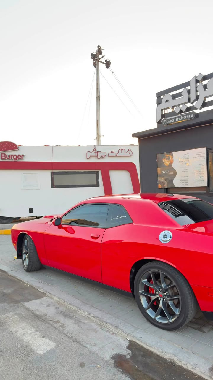 دوج جالنجر 2022 GT تقرير غرق رقم بصره بااسمي ماشيه 37 السياره جديده بمعنى الكلمه السعر 193 وبيه مجال قليل *********** مكانً السياره بصره
