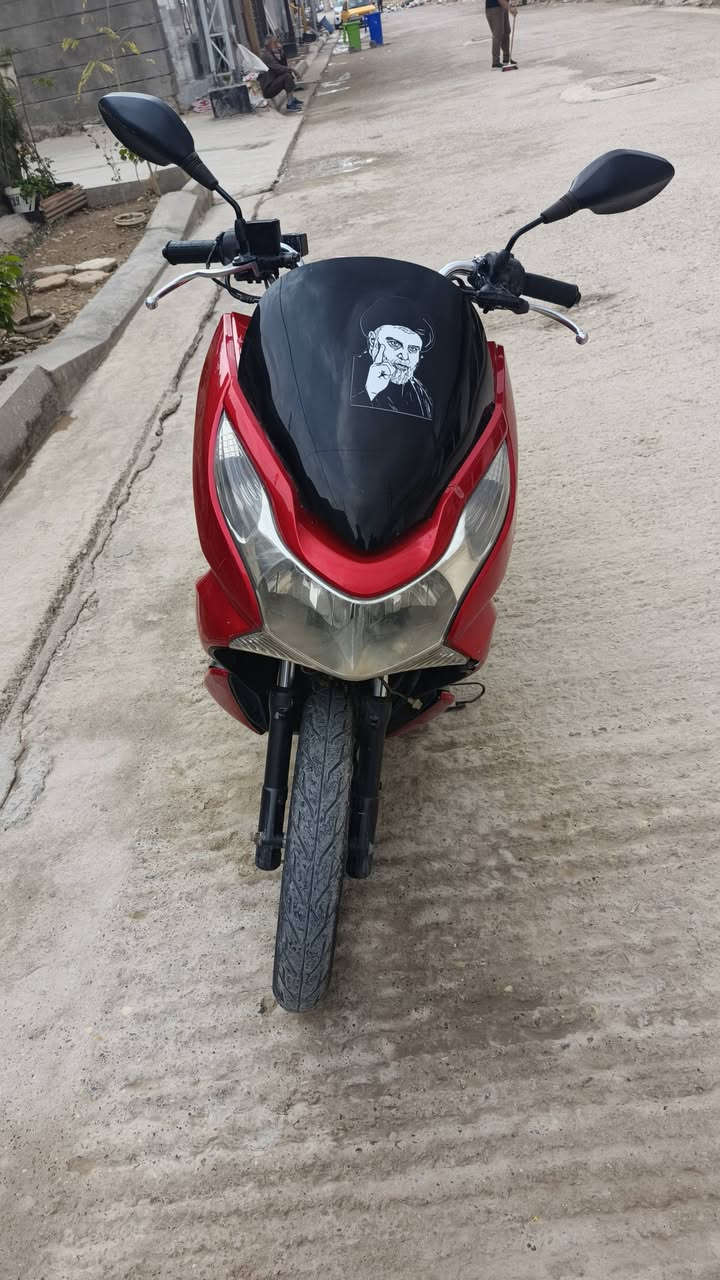 سلام عليكم دراجه بي سي إكس جيل أول دراجه نضيفه ومكفوله المكينه ما مفتوحه وكهربايات شغاله وكفرات نضيفه
حساس ستان وحساس ازدحام السعر مليون
العنوان كوت مركز الرقم ***********
