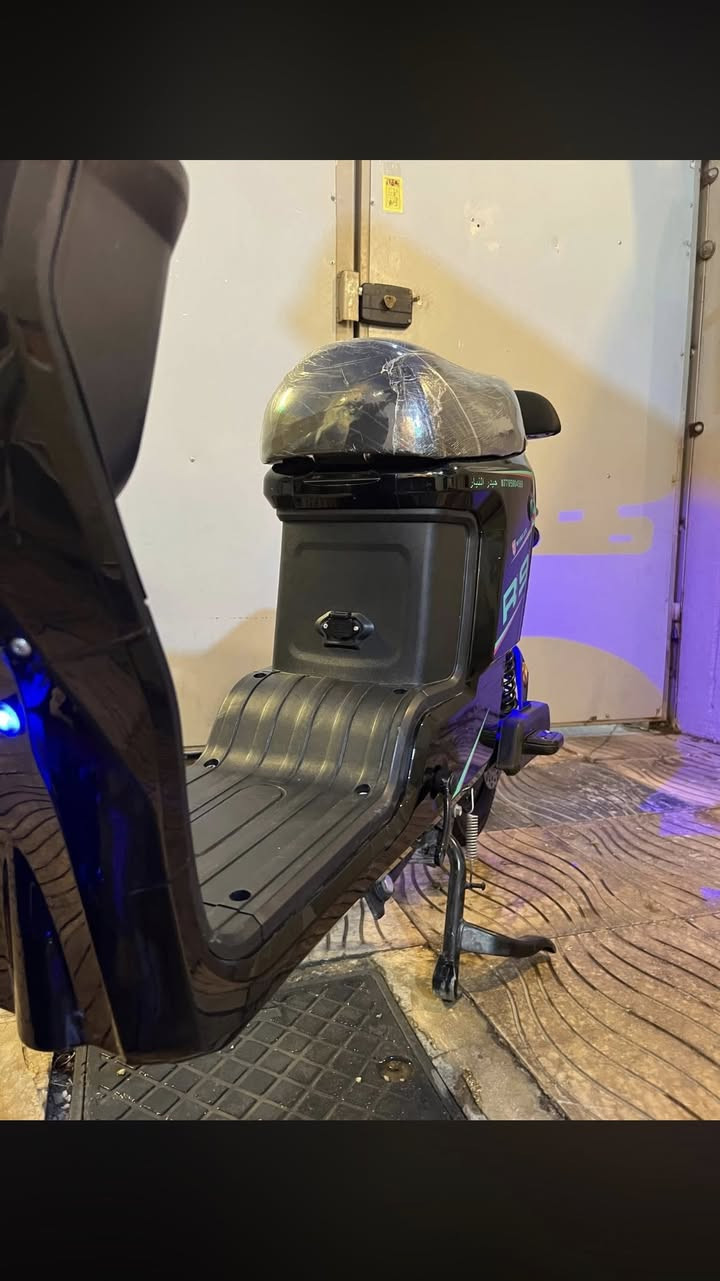 دراجه r9 للبيع فقط العنوان النجف الاشراف📍 السعر 380 بطاريات نظاف كلش الدراجه جديده بعدهي بل جيس الرقم ***********
