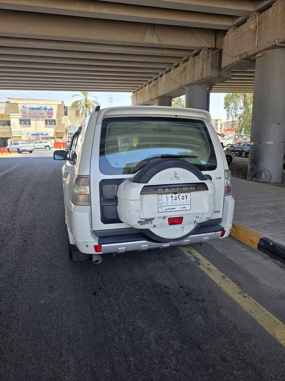 باجيرو ٢٠١٠ حبتور مكفوله
السياره فول العلامه الذهبيه مكفوله من الصبغ والحادث
موديل ٢٠١٠ 
معروفه مواصفات العلامه الذهبيه تجي فتحه جلد كراسي كهرباء ٧ راكب ٣ قطع تبريد فول للأخير
مكان السياره اليرموك
***********
السعر ١٢٨
