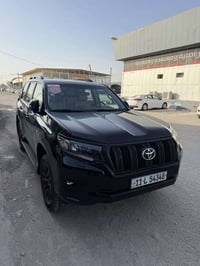 للبيع توتوتا برادو (TXS) موديل 2023  محرك 6 سلندر السيارة 7 راك كشنات ...