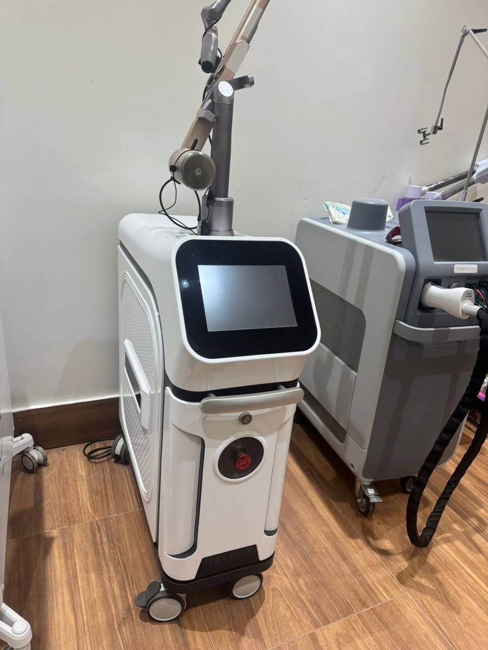 اجهزه طبيه للبيع غير مستعمله
جهاز ليزر شعر كانديلا جنتل برو ماكس اصدار 2025
جهاز بيكو لزاله الوشم اصدار 2025
جهاز co 2اصدار 2025
جهاز سكرت 
للتواصل على الرقم ***********
