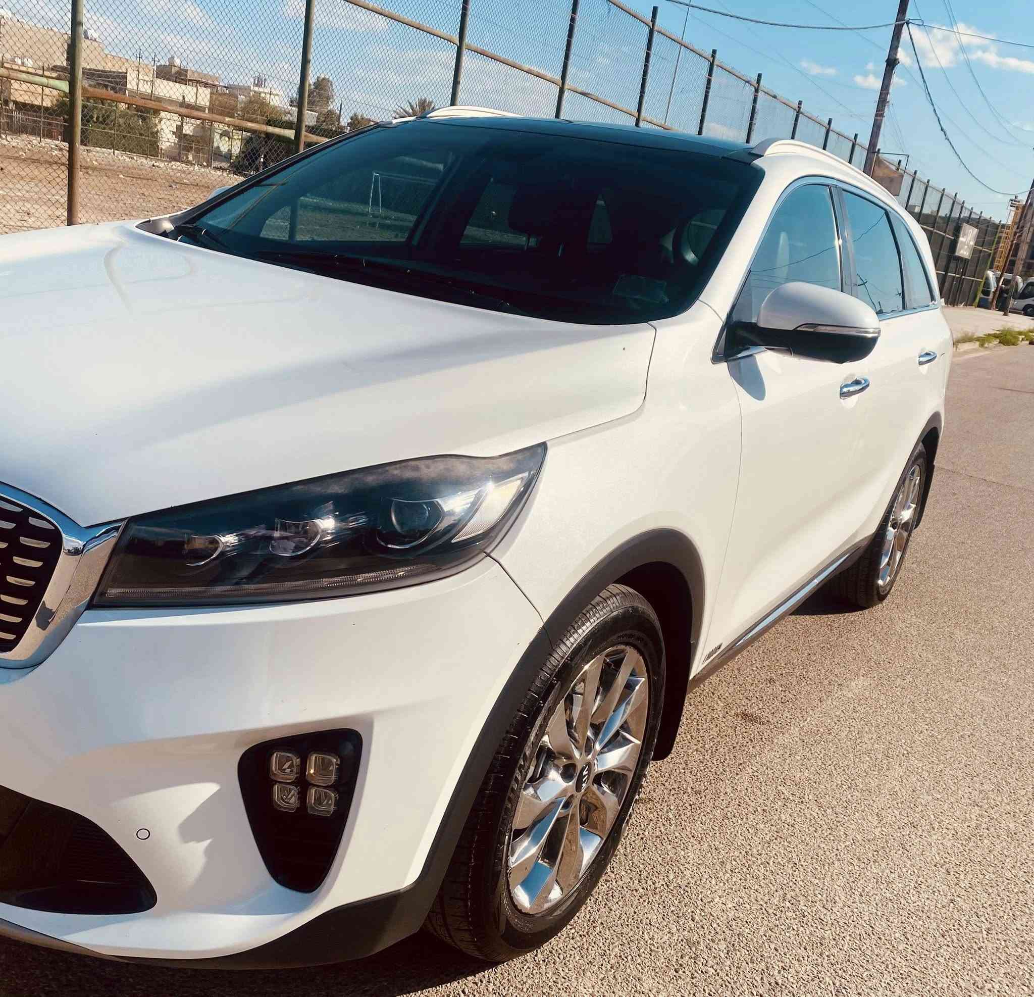 سورنتو 2020
فول 1/1 خليجي
محرك 3500 / 6 سلندر
7 راكب
3 قطع تبريد
4 كامرات
حساسات اماميه خلفية 
كشنات جلد
الكشنات الاماميه تدفئة و تبريد و الخلفيه تدفئه
شاشه ابل كار بلي و اندرويد اوتو 
شاحن لاسلكي
نضام الخرائط
هاند بريك بصمه
اوتو هولد 
مانع انزلاق
نظام AWD
4 انظمة قياده 
جنطه كهرباء
بانوراما 
الجام مغلف عازل حراري
ماشية 145 كم قابل للزياده
السعر 260$
***********
