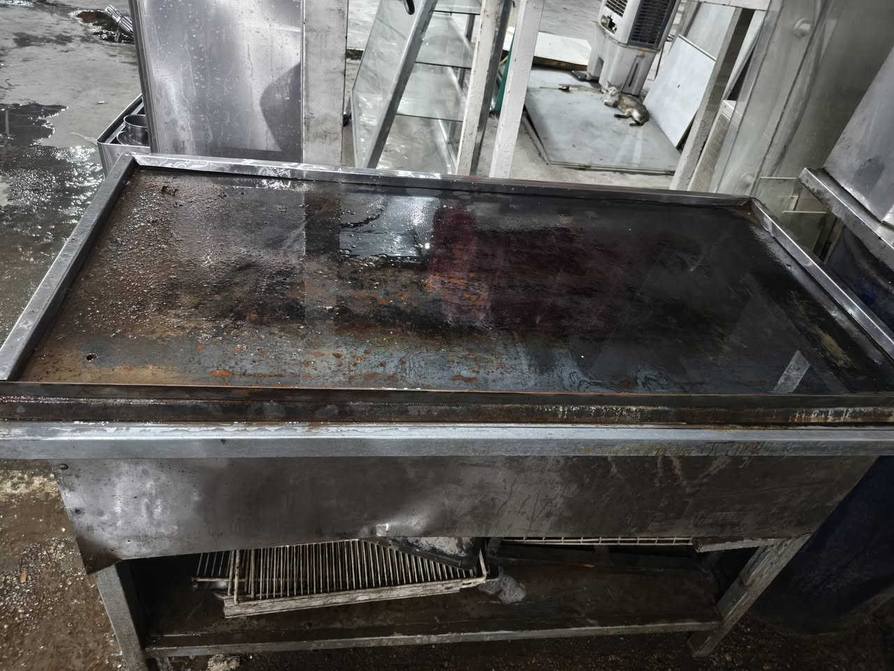 السلام عليكم 
جمعه مباركة على الجميع 

كما موضح بالصور الغراض  نضيفات  وشغالت  للبيع  

      

مكان بغداد


**إذا كنت صاحب هذا الإعلان وتريد حذفه لأي سبب، رجاءا أرسل رسالة إلى الدعم الفني**