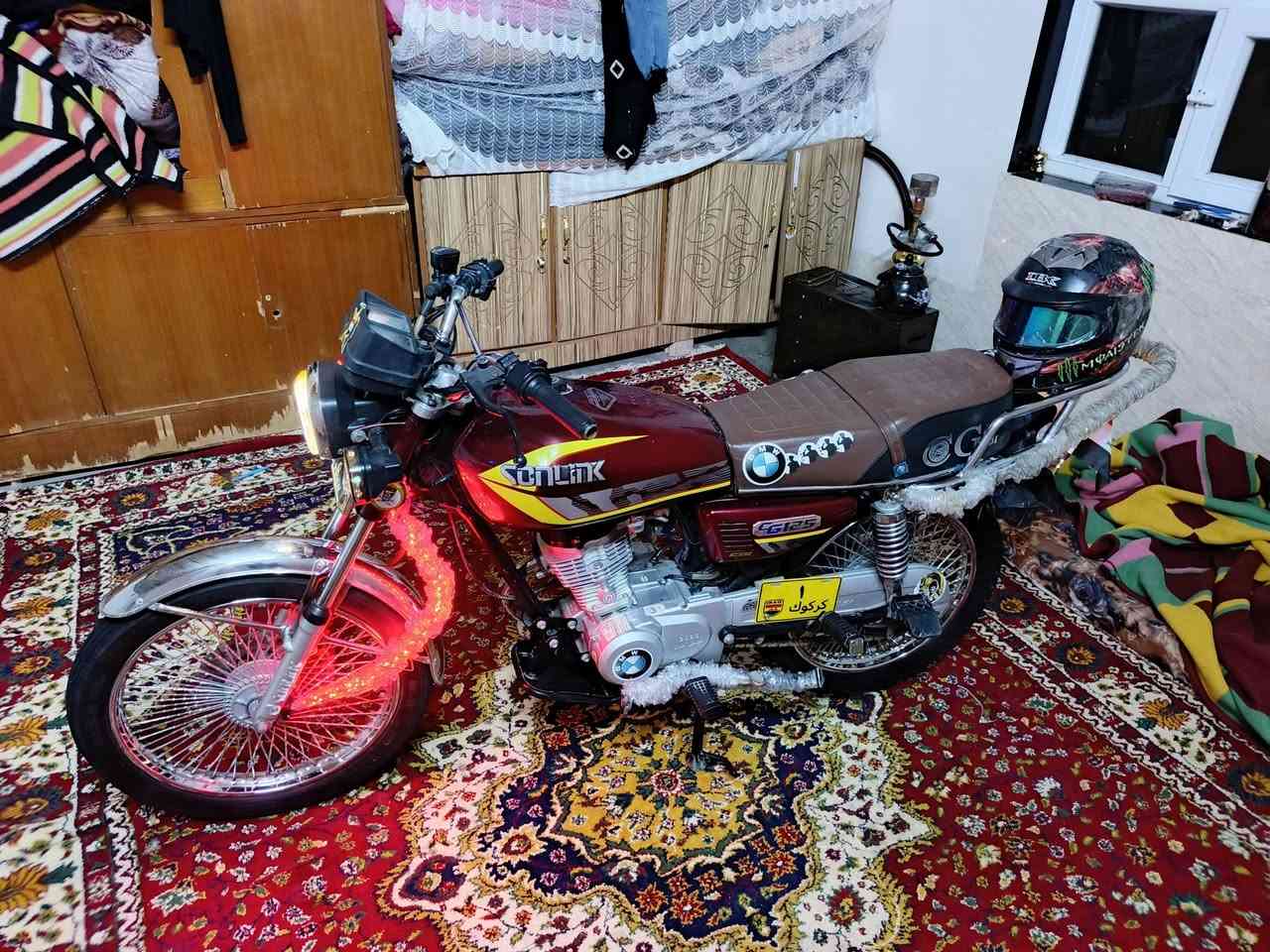 السلام عليكم للبيع ماطور سولنك موديل 2023 ماطور جديد كله شقال منفيس موجود  كهربايات كله شقاله نشرات   سعره 530مكاني ملا عبدلله فلكت وادي النفط  اتصل *********** رجان الموشراي لا يعلق اعبر المنشور
