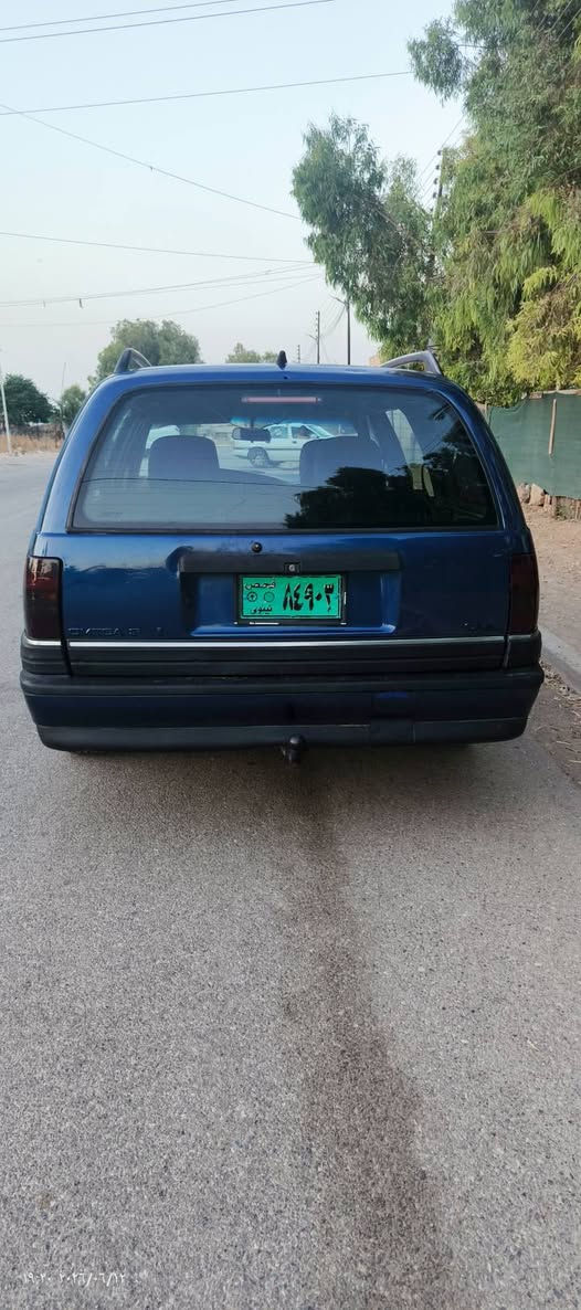 اوميكا للبيع موديل 93
باتري جديد 
طخم تايرات 4جديد 
محرك معمر رايمن 
گير توماتيك 
جامات كهرب 
شرط التحويل 
السعر 22
العنوان موصل حي صدام 
***********
