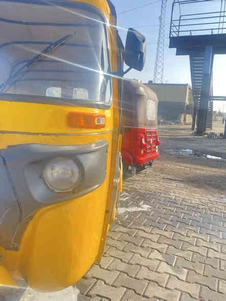 سلام عليكم تكتك 18طالعه بل19 تكتك حلوه كاعده نصبته تخبل التكتك كلشي ما ناقصه خير من لله مرشوشه كلير معمره دوسات سعره4900 المكان بغداد المحموديه رقمي***********
