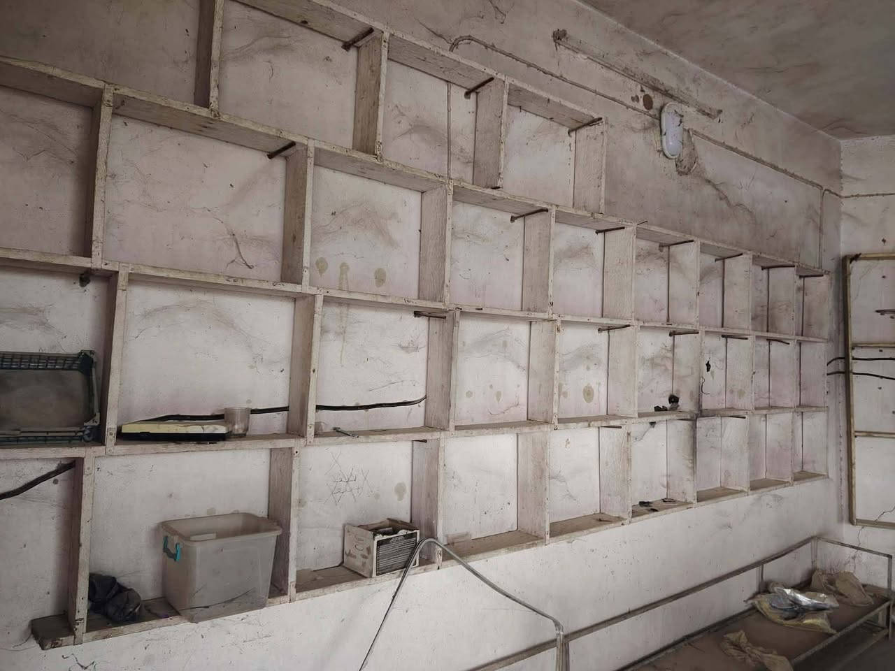 رف خشب للبيع عدد 2
اثنينهم ب25 الف بيع مستعجل


**إذا كنت صاحب هذا الإعلان وتريد حذفه لأي سبب، رجاءا أرسل رسالة إلى الدعم الفني**