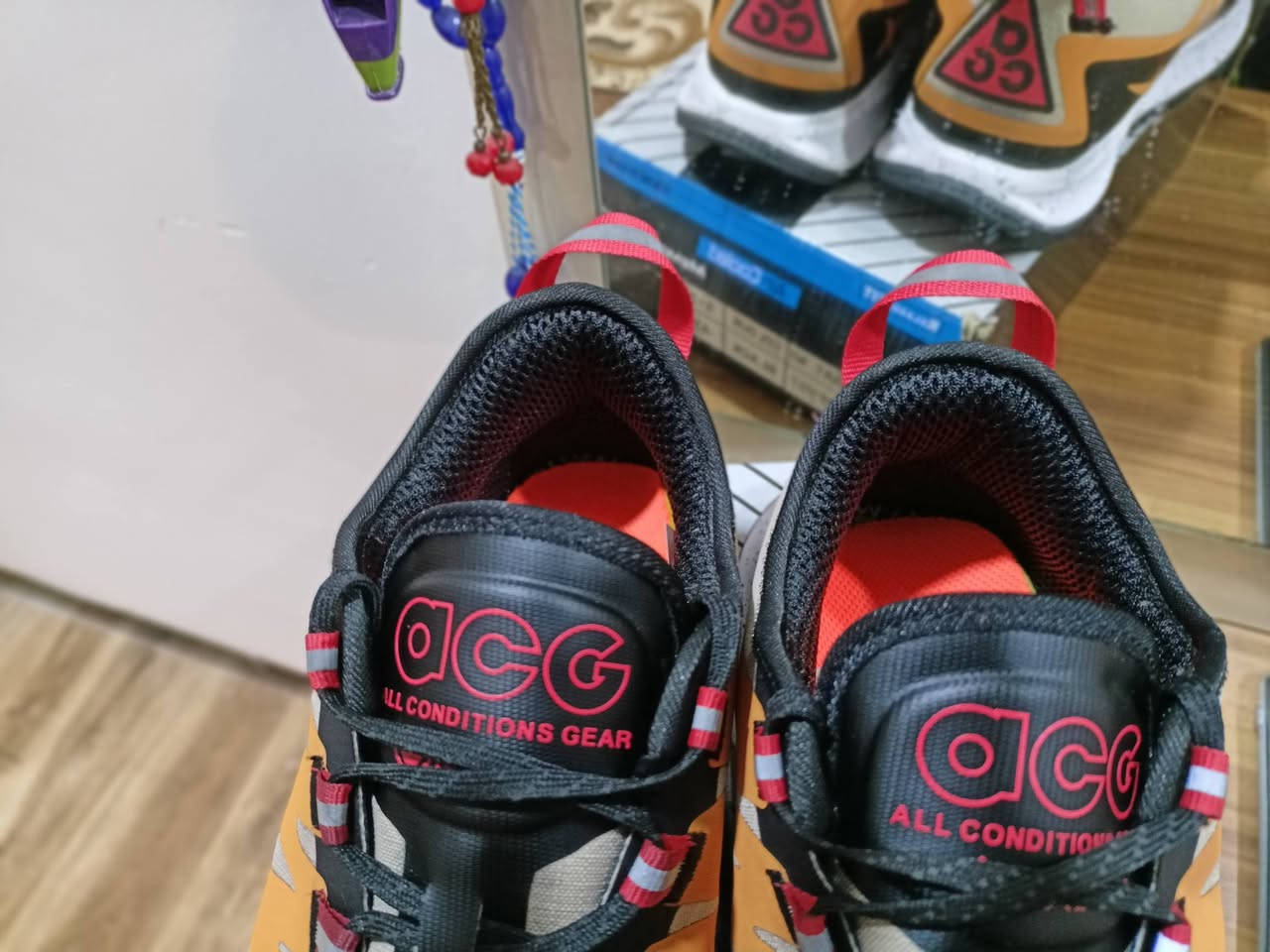 نايك  اصلي  وكالة برتقالي اسود لون مميز اسفل فوم بي مسند  للقدم قياس 43


**إذا كنت صاحب هذا الإعلان وتريد حذفه لأي سبب، رجاءا أرسل رسالة إلى الدعم الفني**