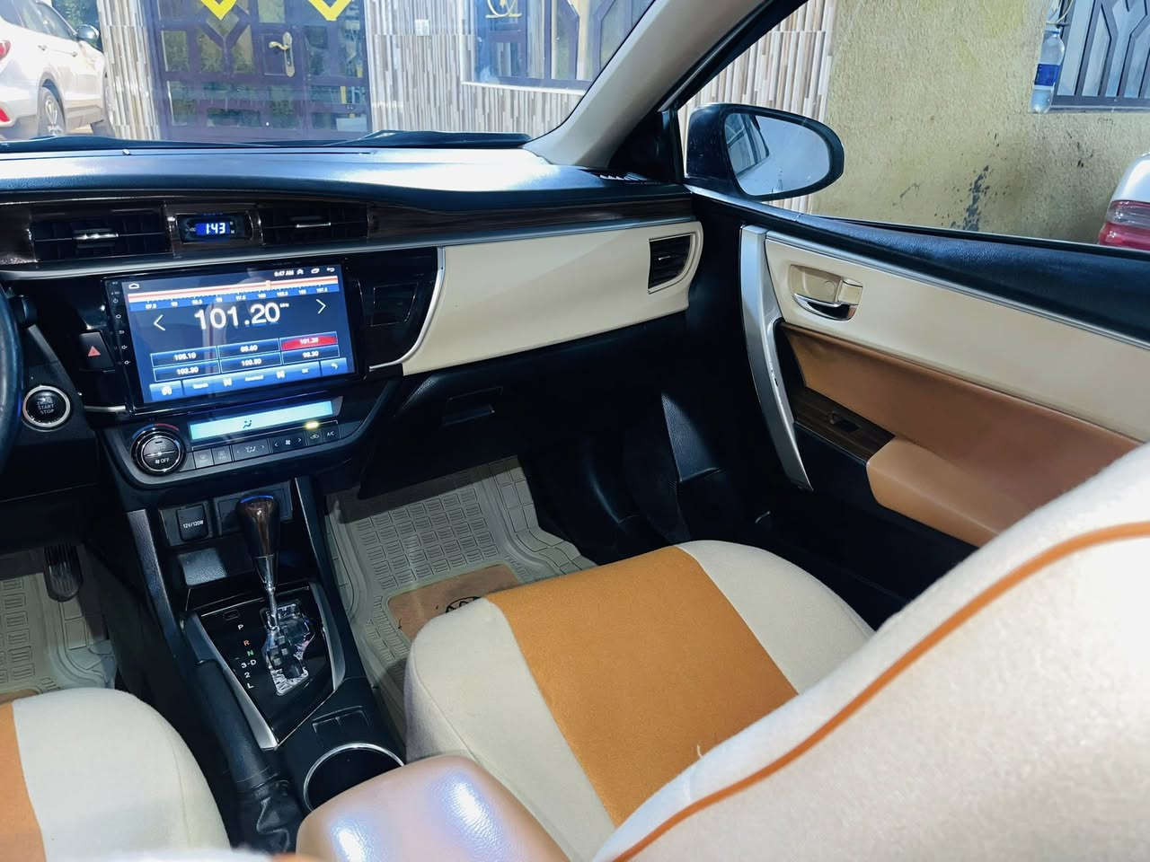 كورله 2014 خليجي سياره كفاله عامه
محرك 2000

فتحه  بصمه  كشنات جلد  ويل كروم 

سياره جاهزه وبدون اي نقص 

السعر 148

       سياره موجوده بالصويره 

***********
