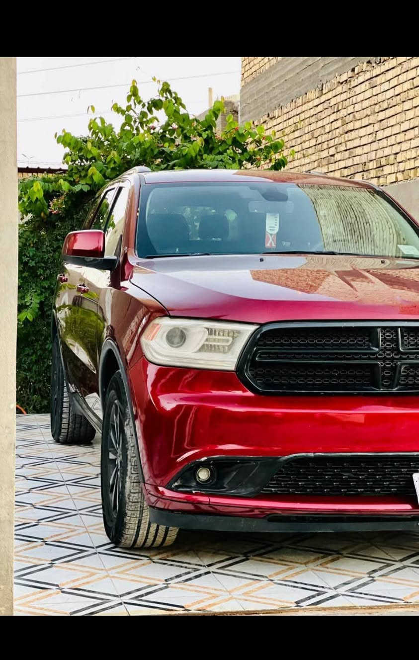 السلام عليكم  دودج دورنكو 2019

المواصفات رقم بغداد  مشروع وطني 
ماشية 117
1- محرك 6سلندر 3600بخاصية توفير الوقود ECO
2- بصمه + دخول 
3- حساسات خلفيه اصل مع خاصية اوتو ستوب 
4- لايت زنون
5- مع تحرك المرايات الجانبيه عند الرجوع الى الخلف حسب التحكم 
6- ويل كب حجم 18 . طخم تايرات حديث
7- نظام صوت ٧ سماعات داخل السياره 
8- تحكم ستيرن كامل امامي وخلفي 
9- شاشه دشبول لمس كبيرة متكاملة الأيعازات . وشاشة ٧ انج
معلومات السيارة والعطلات
10- نظام AUX + Bluetooth . نظام ملاحة GBS + ذاكرة ميموري كارد موضعي + UBS
11-مانع تزحلق (انزلاق )
12- تبريد ٤ قطع اكثر من 10 منافذ
13- الكشنات جلد 6 راكب غرفة منفصل VIP
14- كاميرا خلفية دواره HD
15- اظهار ضغط الهواء في الاطارات ومعلومات السياره الكترونيا مثل كمية دهن محرك الوجه ودرجة حرارة المحرك والكير والزيت وضغط الزيت الكتروني
مكان السياره بابل لاستفسار عل الرقم*********** السعر 220وبيها مجال بسيط حك جيه
