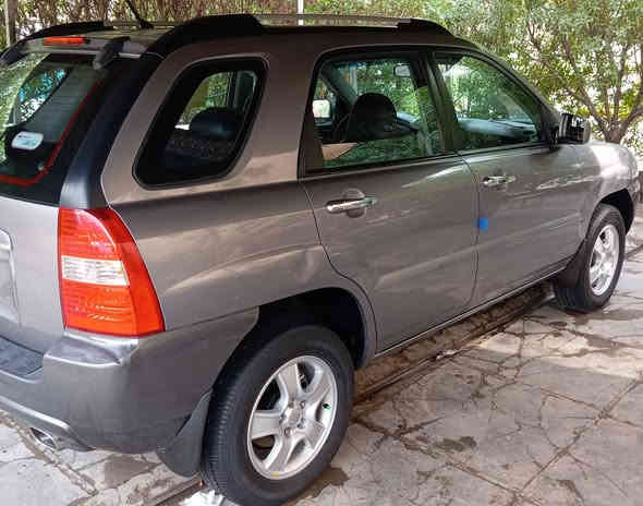 سلام عليكم كياء سبورتج موديل 2008 خلجي رقم بغداد دولي بسمي مكفوله من صبغ وبارد مكان سياره بغداد رقم الهاتف *********** سعر 110
