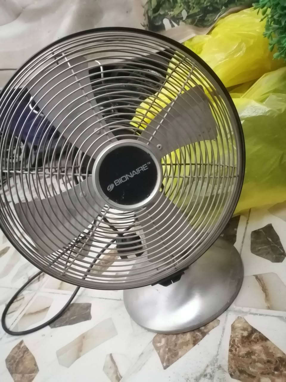 عند هبوب الرياح والعواصف: "اللهم إني أسألك خيرها وخير ما فيها، وخير ما أرسلت به، وأعوذ بك من شرها وشر ما فيها، وشر ما أرسلت به".
متاح بغداد الغزالية خلف جامع ام القرى *********** للاستفسار بي وتس
