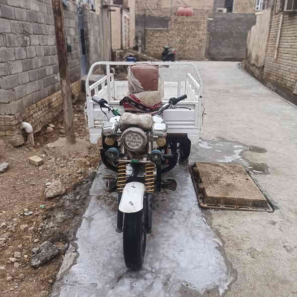 ستوته للبيع موديل 2013 اوراق كامله أصولي 

ستوته خير من الله شوفت عينك نكر هندر وروح وين ما تريد ستوته حلوه مال شغل سعر (1300وبيه مجال) 

مكاني ناصرية قضاء شطره ***********/هاذ رقمي لحاب يشتري
