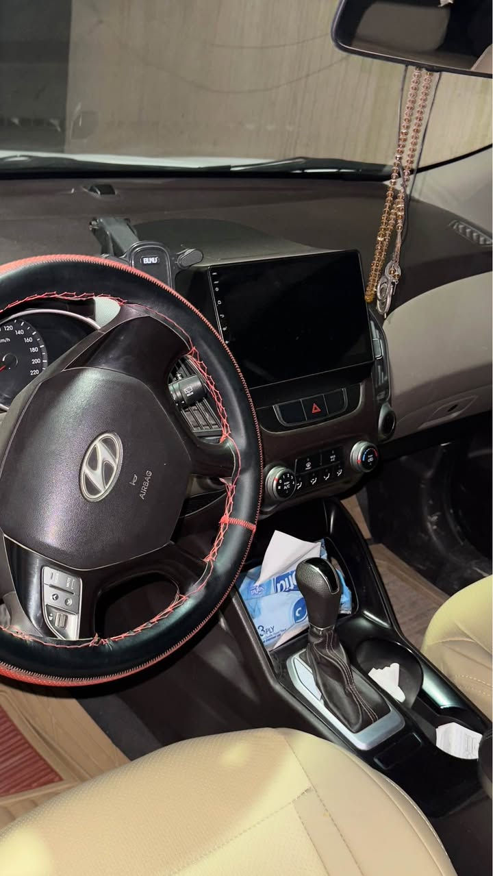 ✅السلام عليكم اقره المنشور قبل لا تتواصل وياي  
✅ توسان موديل 15 خليجي محرك 2000 
✅كير ومحرك وتبريد مكفولات 
✅ماشيه100الف كم  
✅السياره بيها 3قطع صبغ وبيها كم قطعه بارد السياره ✅شواصي ودواخل مكفولات مكانات الصبغ والبارد        ماشر عليهن بالصور  
✅السياره باسمي سنويه لل27 الفلوجة, الأنبار


**إذا كنت صاحب هذا الإعلان وتريد حذفه لأي سبب، رجاءا أرسل رسالة إلى الدعم الفني**