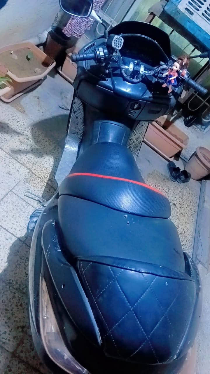 السلام عليكم فورزه 08. بيع ومراوس. السعر 700 العنوان سيديه. //***********
