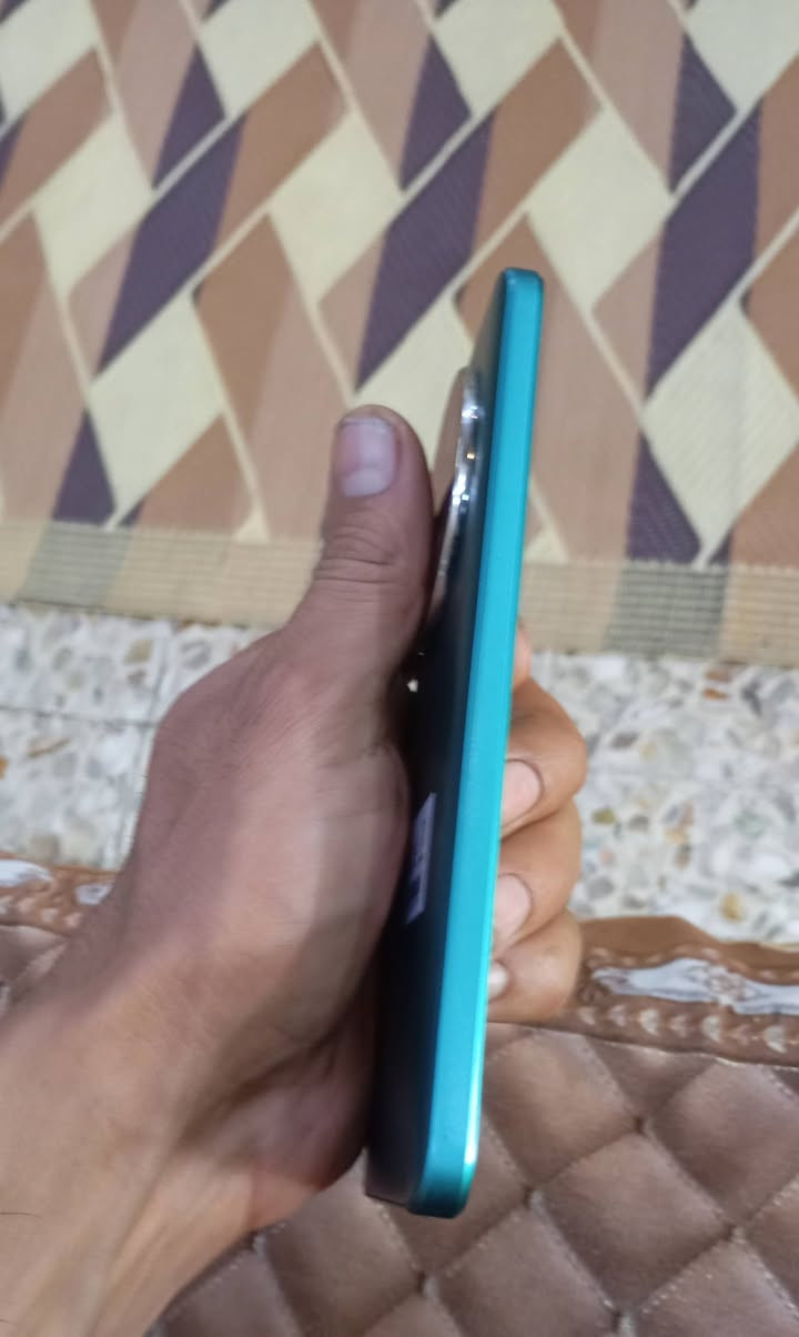 هونر نوبه 12اي الذاكره 256
السعر 200وبي مجال وتوصيل موجود العنوان القرنه ***********
