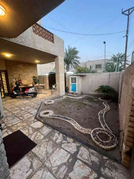 للبيع دار كلاسك ركن بناء 2002 نظيف جداً

📍الموقع زيونة 716 مربع سكني هادئ شارع 10م قرب الشارع العام

🟥سند مستقل 

✅ المساحة ——— 200م  ركن 

✅ الواجهه ——— 10م  

✅ النزال ——–20 م

✅يحتوي على / طابقين 
 4نوم - صاله - مطبخ -2 صحيات - كراج
——————————————
#أعرض_عقارك_وأنت_مطمأن_في_مكتب_مجاز_رسمياً

للأستفسار ⬇️
#مكتب_الشمري_للخدمات_العقارية
📱***********  ابو حسين الشمري
📱***********  حسين الشمري

🏡 عنوان المكتب(زيونة 716-مدخل الجدار سنتر القديم-مقابل مدرسة الزوراء)

#للاعلان_عن_عقاراتكم_من_بيع_شراء_ايجار

فقط ارسل التفاصيل والصور خاص او واتساب ع الارقام اعلاه

   
              #بيع_شراء_ايجار_مشاريع_استثمارات📍

#استثماربناء_تعقيب_ترميم_تثمين_دورسكنيه_عمارات_محال_تجاريه_استثمار_اراضي_بغداد_زيونه_الغدير
