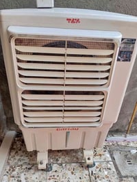 مبردة • نظيفة • الشماعية