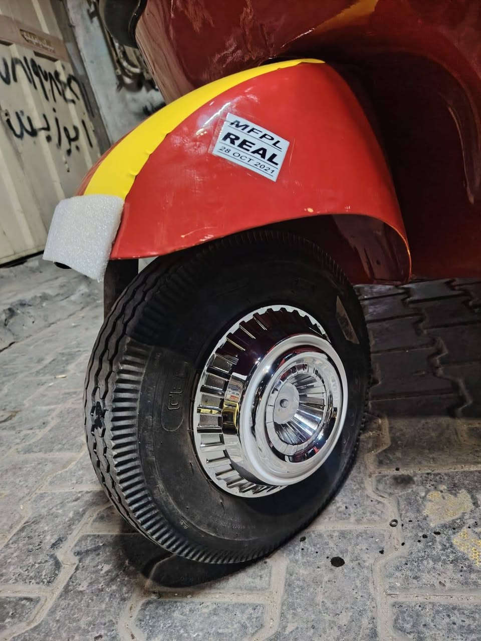 تكتك تي في اس موديل 18اوراق
تكتك مصبوغه عام مكينه مكفوله 
عنوان كربلاء امن داخلي 
السعر 3100او بيه مجال حك الحيه 
الهاتف ***********
