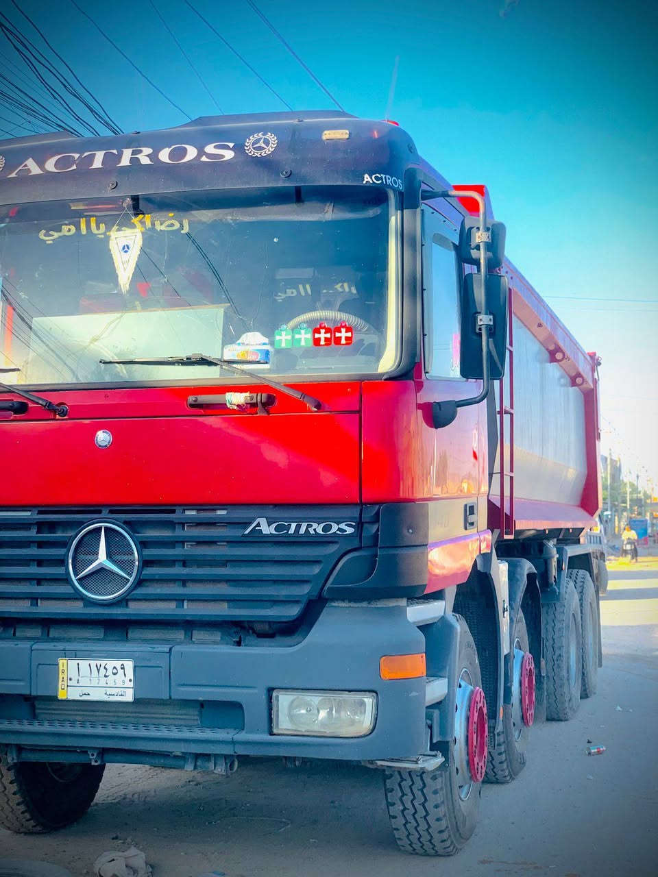 سلام عليكم اكتروس موديل 2002 مام علايه كير كهربائي حجم 48 41 مسجل اقاطع مقطوره ثلاث لوحات مكفوله كفاله عامه /***********/***********
