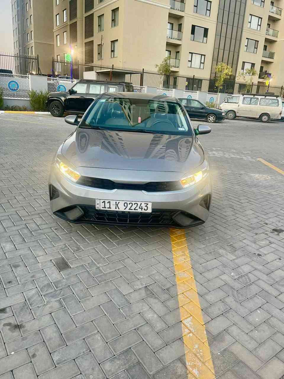 السلام عليكم كيا فورتي للبيع موديل 2023 بسمي صبغ جاملغات خلفيه من امريكا وصور الحادث في المنشور السعر140 وبيها مجال الاتصال على الرقم *********** يوجد واتساب
