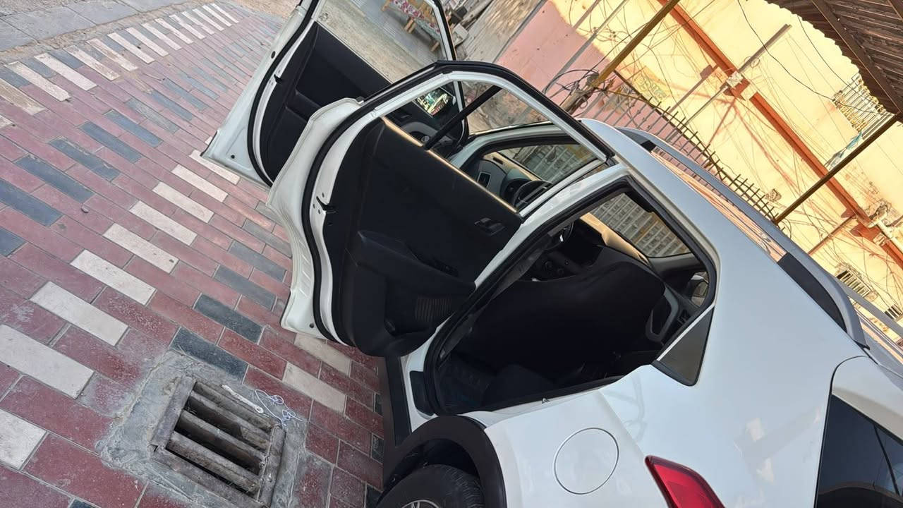 هونداي كريتا خليجي ٢٠١٧ قطعه صبغ بدون داخل رقم نجف مراوس ترهم سعرها ١٣٠ أستفسار ***********وتساب
