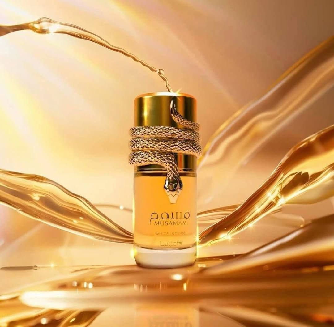 ❤️‍🔥🐍 عطر مسمم وايت إنتنس – MUSAMAM WHITE INTENSE 🐍❤️‍🔥 من لطافة – Lattafa عطر فاخر للجنسين، صُمم لعشّاق الروائح الجريئة والمثيرة

🌟 خيار مثالي لمحبي عطور:
Stellar Times – Louis Vuitton 
Crystal Noir – Versace 👌

يتميّز برائحة غنية، قوية وآسرة، بتركيبة متوازنة تمنحك حضورًا فخمًا ولا يُنسى.
⚜️ مقدمة العطر:
البرغموت – البرتقال – التوابل
⚜️ قلب العطر:
ماهونيال – جوز الهند – الإيلنغ – الأمبروكسان
⚜️ قاعدة العطر:
خشب الصندل – البنزوين – المسك
💥 ثبات عالي جدًا 🔥🔝
يدوم طوال اليوم، ليكون الرفيق المثالي لمن يبحث عن عطر قوي، ثابت، ولا يمرّ مرور الكرام ❤️‍🔥💪
#الاصلي المنشأ الإمارات 🇦🇪💯

✨✨

💎يوجد خدمة توصيل لجميع محافظات العراق 💎


**إذا كنت صاحب هذا الإعلان وتريد حذفه لأي سبب، رجاءا أرسل رسالة إلى الدعم الفني**
