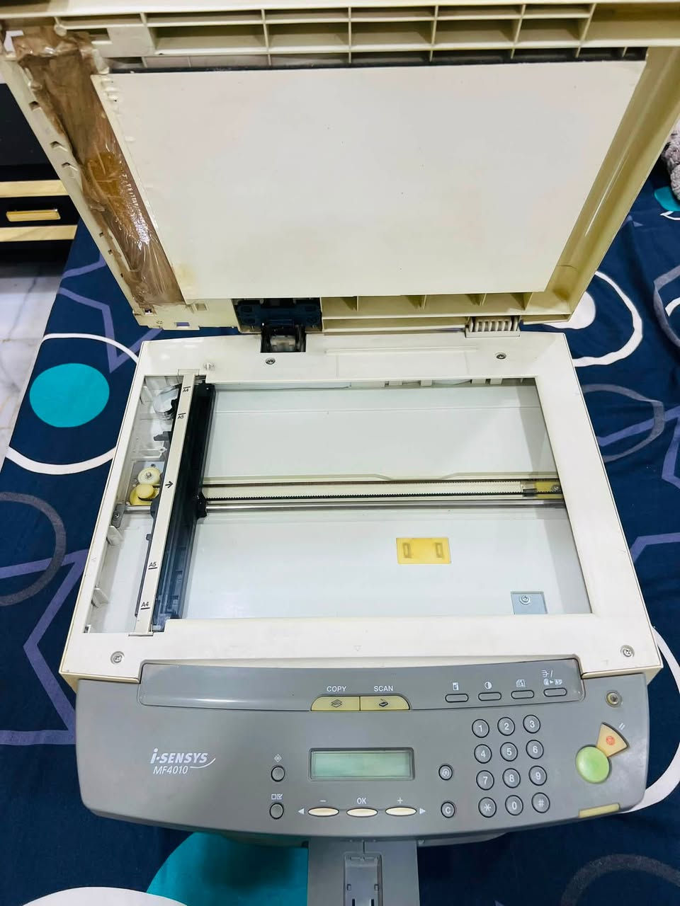السلام عليكم

طابعه كانون MF 4010 الاصلية في حالة ممتازة

طابعة ليزر متعددة الوظائف الكل في واحد

طباعة-استنساخ-ماسح ضوئي

تتميز بانها طابعة ليزر احادية اللون .

 ابيض اسود (عادي فقط )

سرعة الطابعة تصل الى 20 صفحة/بالدقيقة ،وسعة الورق 250 ورقة

تبلغ دقة الطباعة 600*1200 DBI.

مناسبة جدا لسحب الملازم والكميات الكبيرة 

حبرها بودر (كارتلج) يعني اتركها سنة وما تعطل وهذا اهم شيء

سعر كاترج 10 الاف دينار تكفي ٢٠٠٠ نسخه متوفر باي مكان 

📍العنوان :- بغداد استفسار خاص
رقمي/ ***********
