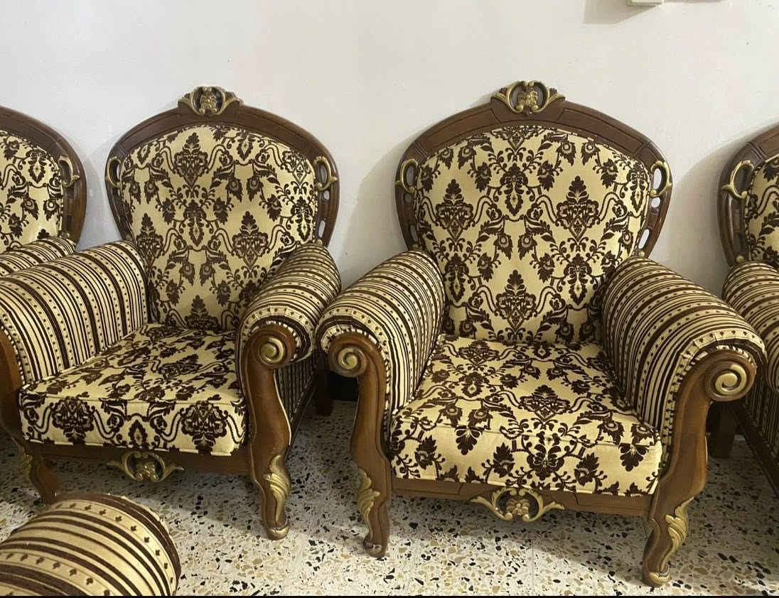 تخم تركي ١٠ مقاعد نظيف جدا
٢٧٥ الف
***********
