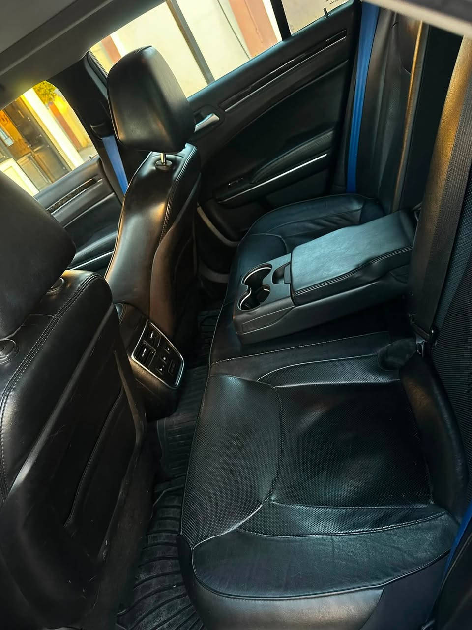 🚗 للبيع كرايسلر 300C موديل 2016

* محرك 3.6
* تبريد قطعتين
* تبريد وتسخين للمقاعد الأمامية
* بردة خلفية
* ويلات قياس 20
* دمّام بالجنطة
* هزّة وفحص جديد
* السنوية باسمي
* السيارة نظيفة وما تحتاج أي صرف، تنفحص بأي مكان.

📞 ***********
السعر188
