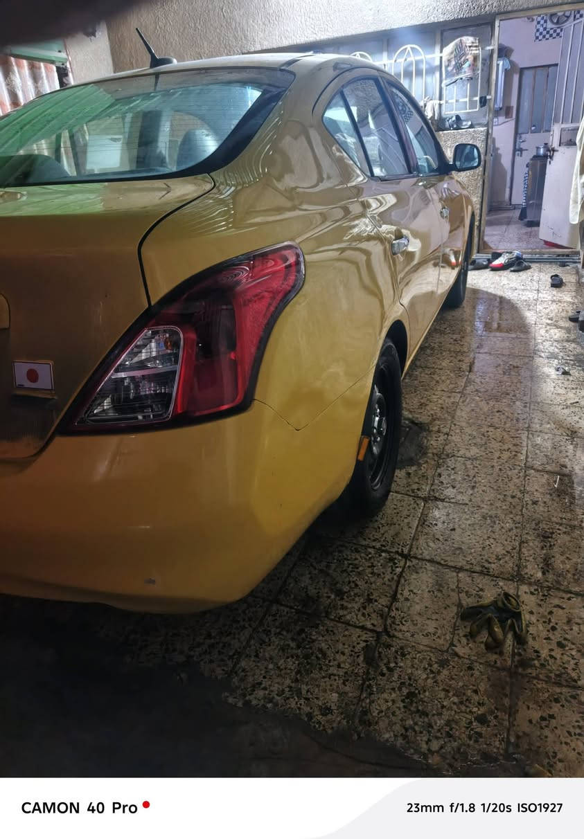 السلام عليكم نيسان فيرسه ٢٠١٢ وارد امريكي حادثها بجم السياره حلوه تخم تاير مكينه وكير جدد  مامتواجد خاص  ***********
