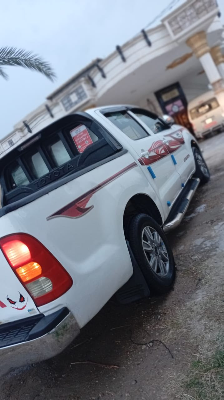 سلام عليكم من رخصت مدير لكروب تيوتا هايلكس موديل 2010سيارة بيهة تنقيصها ولباقي كير كشر شواصي كفالة مواصفات مرايات شفط كامرات امامي خلفي ويال كب دواسات سعر 155قفل رجائن لموشراي لايكسر بيهة ‭0783 264 0615‬
