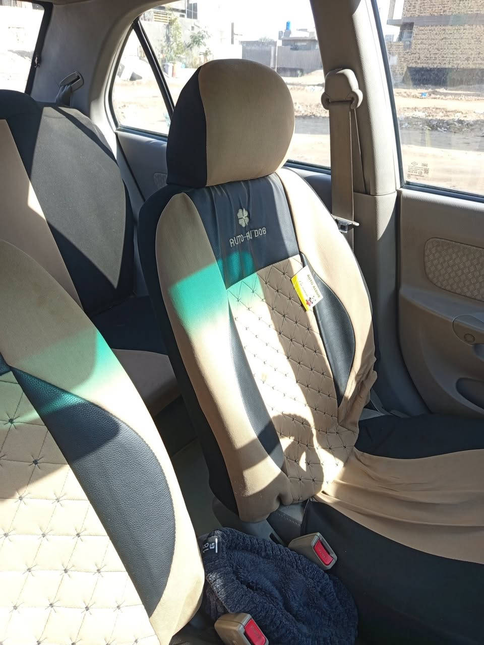 سلام عليكم فيرنا موديل ١٤ خصوصي ابيض رقم دولي بأسمي مكان بابل مركز كير محرك تدفئه تبريد حداديه كله مكفول الكشر بي ملاحظات بسيطه سياره جاهزه دوشمه جديده السعر ٧٠ ورقه ***********
