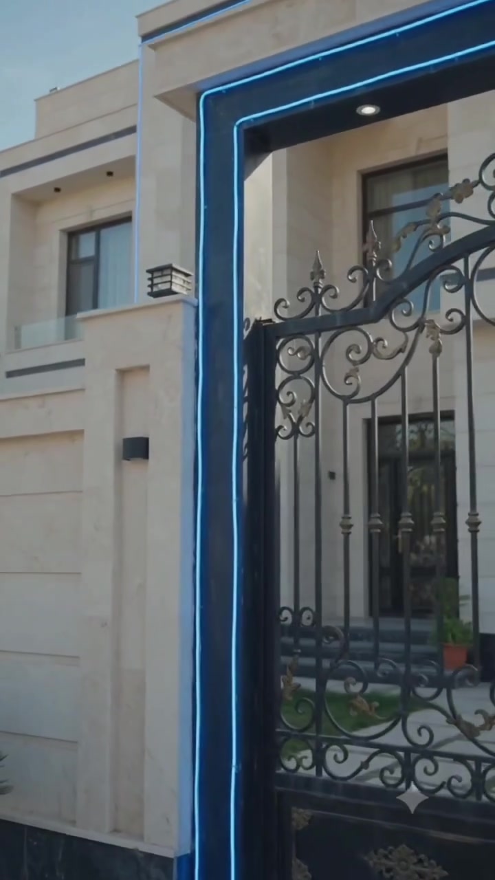 ✨ مدينة الكهرباء... حيث تبدأ الإضاءة المثالية.

ثريات • إنارة • كهربائيات • حلول عصرية

📍 بغداد - الشورجة - عقد النصارى
📞 ***********

#مدينة_الكهرباء #IBASH #انارة #ثريات #بغداد #الشورجة #العراق #ديكور #lighting #decor #fyp #foryou #viral #اكسبلور #explore #explorepage
