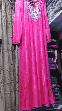 يتوفر لدينا دشداشه نسائي قديفه اصلي قياس خاص وعتيادي جمله مفرد العنوان الديوانية السوق قرب عمارة سيد نور مجمع شمس الضحى للملابس الأطفال وجواريب جملة مفرد للمعلومات الاتصال او واتساب *********** ***********
