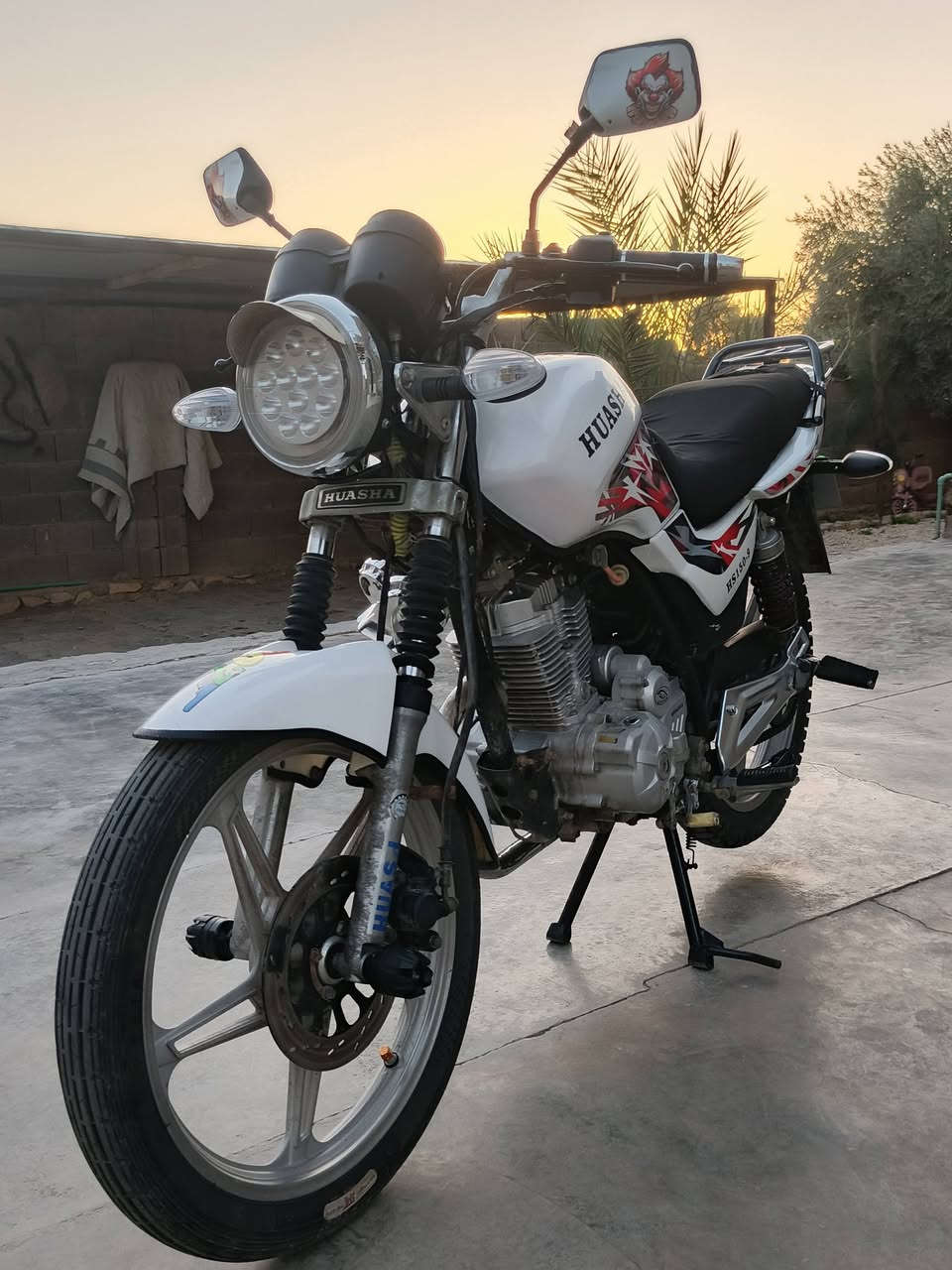 السلام عليكم للبيع هيوشه 2017 حيل نضيف سعره 575 وبي مجال قليل *********** حديثه
