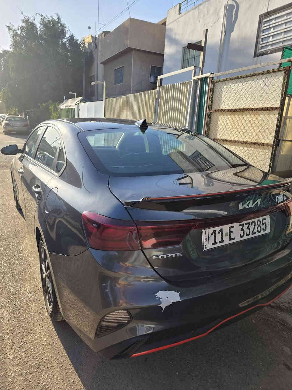 السلام عليكم كيا فورتي مديل ٢٠٢٣ فئه LXS صور الحادث مرفقه بلصور جاهزه تحويل ثاني يوم ضررها من امريكا خلفي وبيها جاملغ امامي بارد للاستفسار ***********
