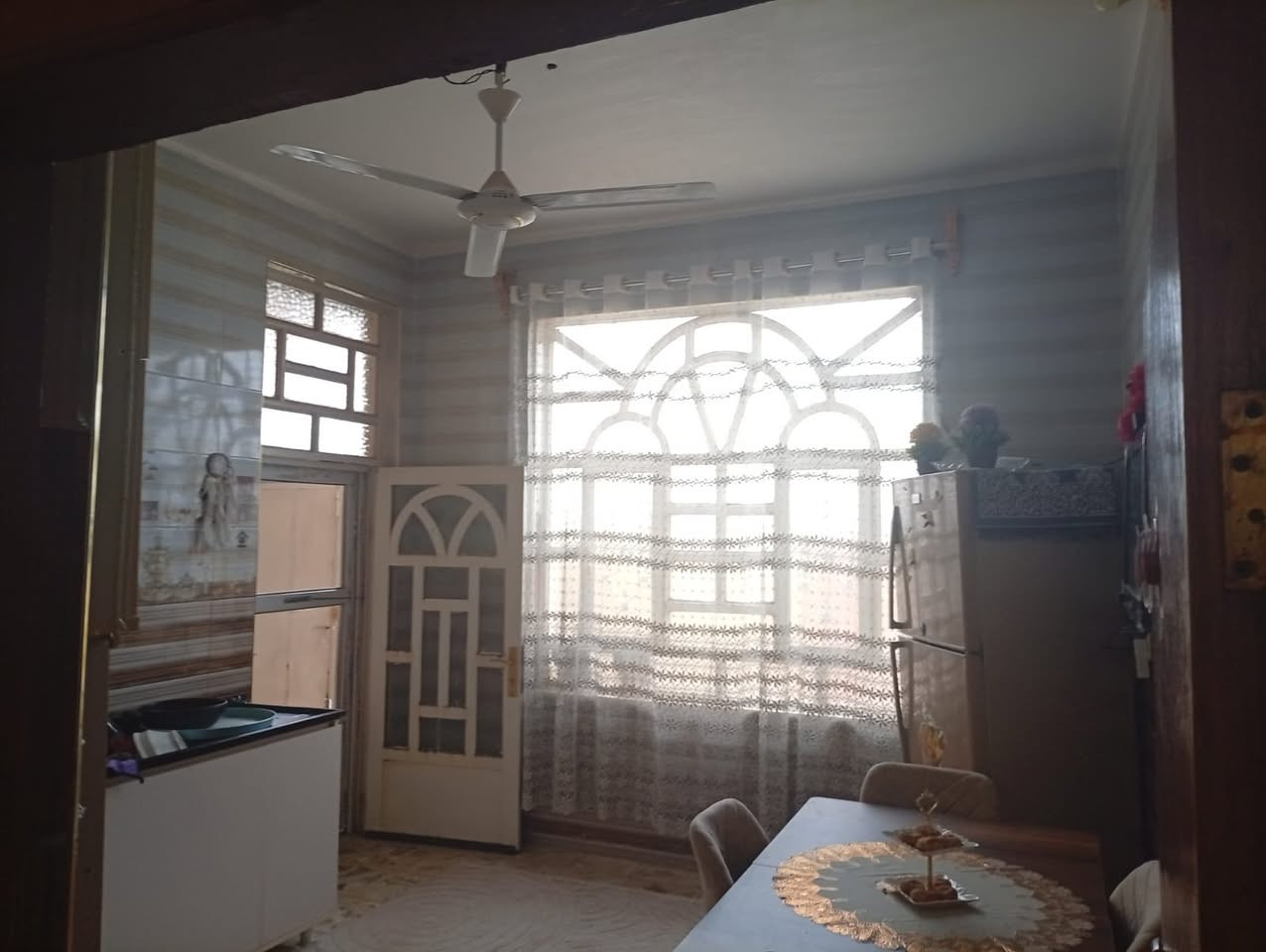 السلام عليكم بيت للبيع بابل كفل مساحه 140 ونزال 14 مربع واجهيه 11 سند 25 طابو زراعي تفاصيل البيت طارمه/مطبخ/هول/غرفتين  بيت الله شاهد نضيف ومرتب مكلف بنشر رقم راعي (***********) سعر البيت ب60 وبي مجال
