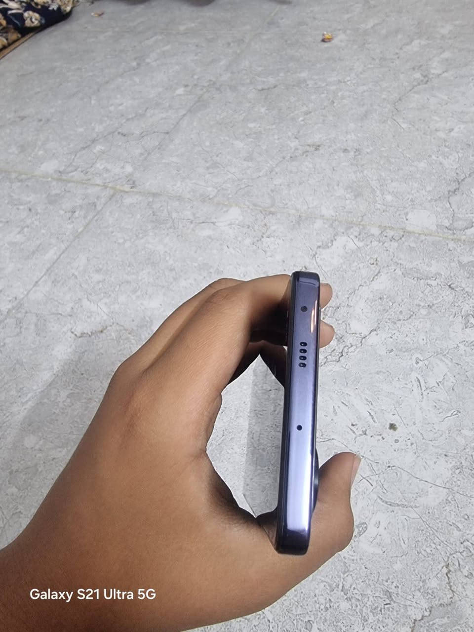 السلام عليكم موبايل تكنو بوفا 6 برو 5g ما بي شخطايه وحده وشاحنته 70w اصليه وكفره الاصلي وكارتونته ويا للبيع او مراوس بgt20برو ***********
