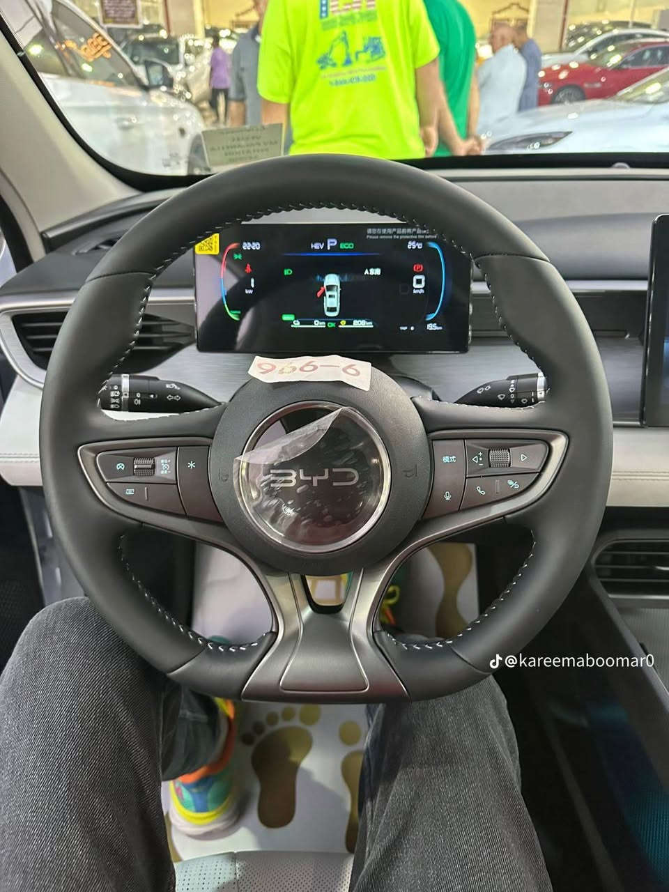 بي واي دي 2025 
مرقم بغداد جديد دولي
المواصفات 
ماشيه ١٢٤٠ كيلو 
مكينة 1500 
شاشة متحركة 
حساس خلفي 
كامرا خلفية 
مثبت سرعة 
كشنات جلد رياضي 
كير ماوس 
اوتو هولد 
لد امامي خلفي 
لايتات زنون 
تشغيل عن بعد 
ويل كب 16 
‎3 انظمة قيادة 
وباقي المواصفات معروفة 
مكاني كربلاء
***********
سعر ١٩.٤٠٠

#بيع.او مراوس
