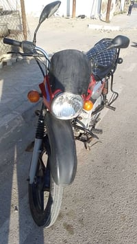 دراجة للبيع بوكسر موديل 18 نضيفة مابيهة اي نقس اوراقهة موجودة 07749948...