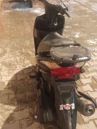 ادرس ياباني حديث كله شغاله مابيه كل نقص مفتوحه بس بستم اتصال 077226207...