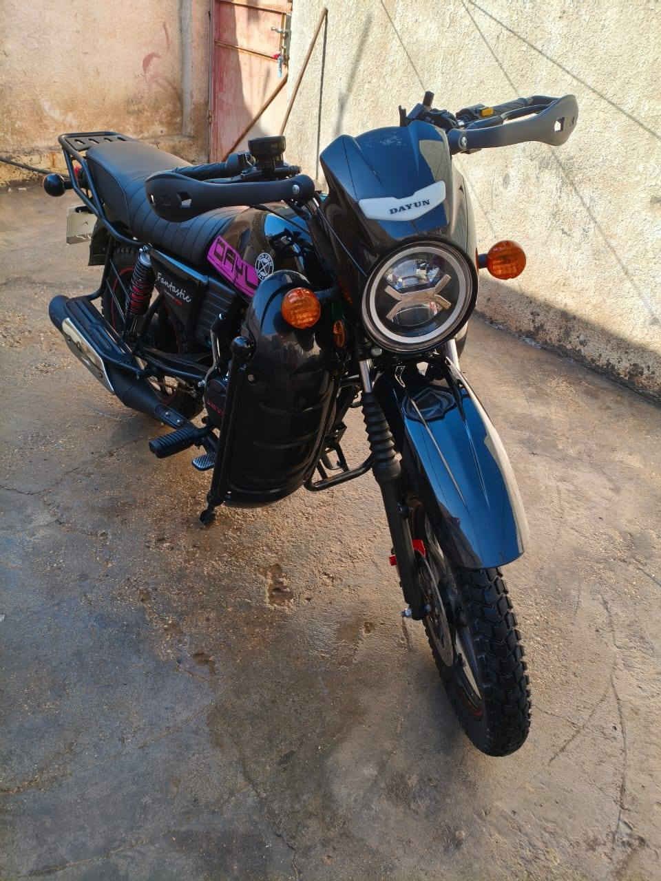 سلام عليكم دايون جبلي يل 2025 مرقم سليمانيه صاله شهر من طلعت من الوكيل السلامي مكفوله كفاله عامه من كلشي مكينه ضربه كلشي مكفول سعرها 2550 وبيها مجال مكاني بابل بكرلي الرقم ***********
