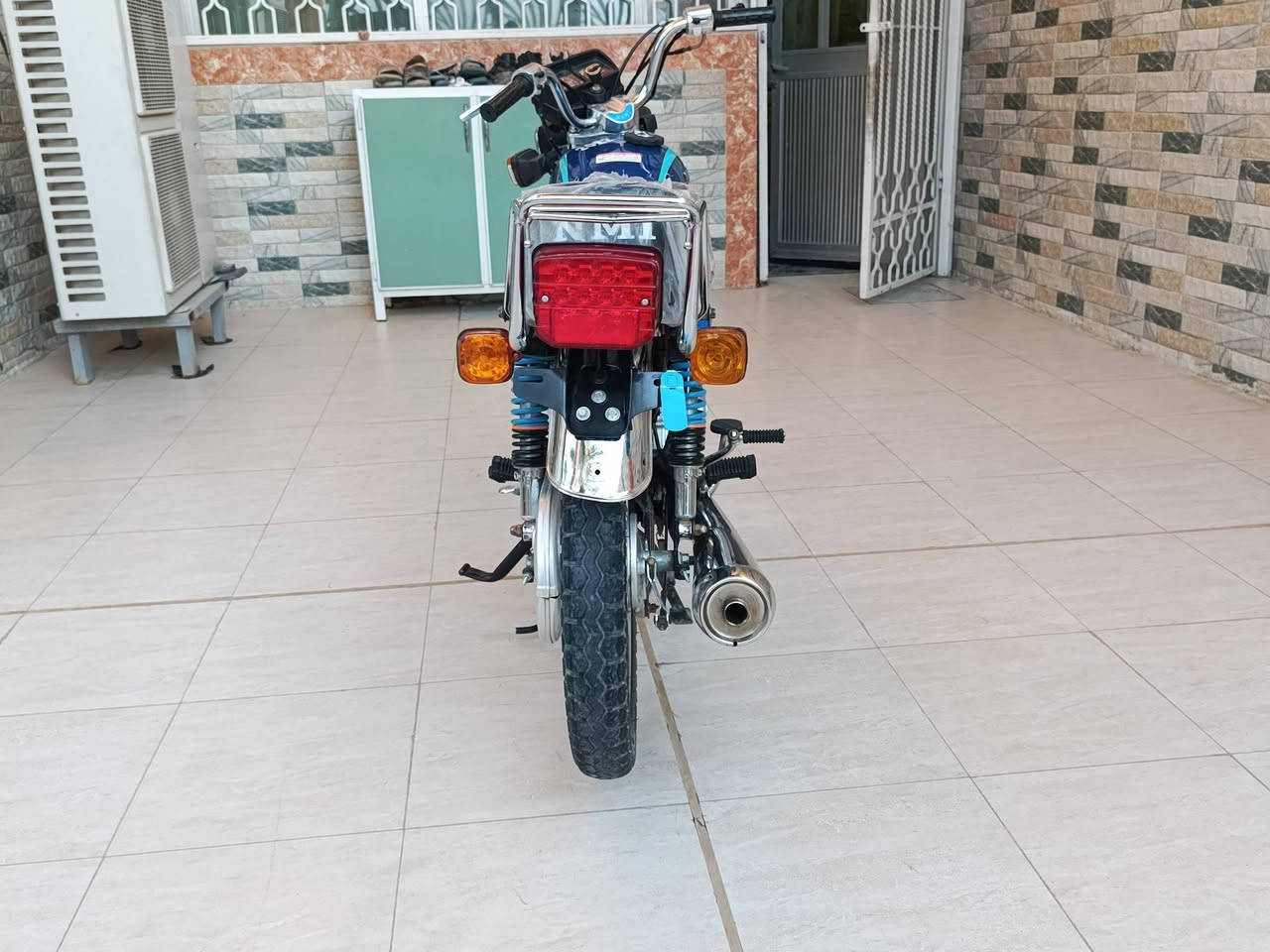 السلام عليكم
نامه شلامجه 22 اوراق اصولي 
بيع مستعجل 950 وبيه مجال 
عنوان حله مركز 
***********
