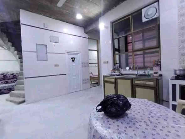 بيت للبيع طابو زراعي سند 25 بناء جديد سنة 2023 في الحلة..حي الصحه مجاور ألعاب المدهش المساحة 150م الواجهة 8.5م يتكون من: غرفتين نوم..استقبال..هول..مطبخ..صحيات داخلية وخارجية..كراج..للعلم اعمال جاريه حالياً للمجاري والتبليط ..السعر 155 مليون وبيه مجال قليل.. للاستفسار الاتصال على الارقام التاليه..
***********
***********  واتس آب
