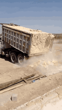 صلي على محمد وال محمد تم افتتاح نزلت الطابو طابوقه الجياشي طابوقه قوه قالب لون  قياسات مضبوطه عدد مضبوط ***********
