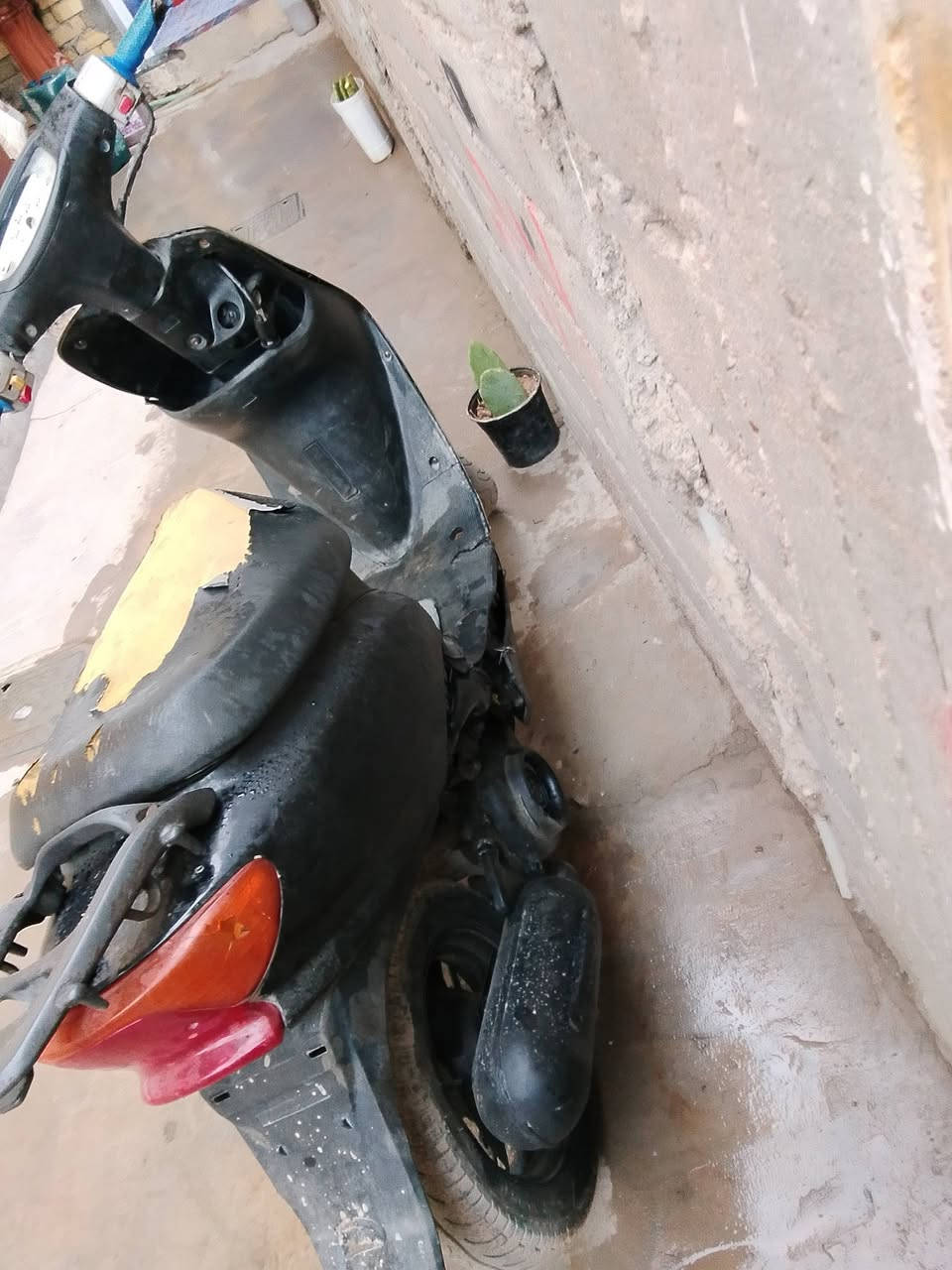 سلام عليكم دراجه عصفوري البيع مكينته ناعمه كهربايات كله شغال***********
